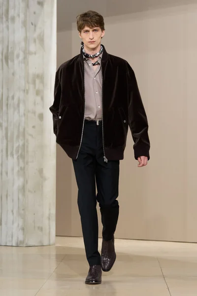 Look 41